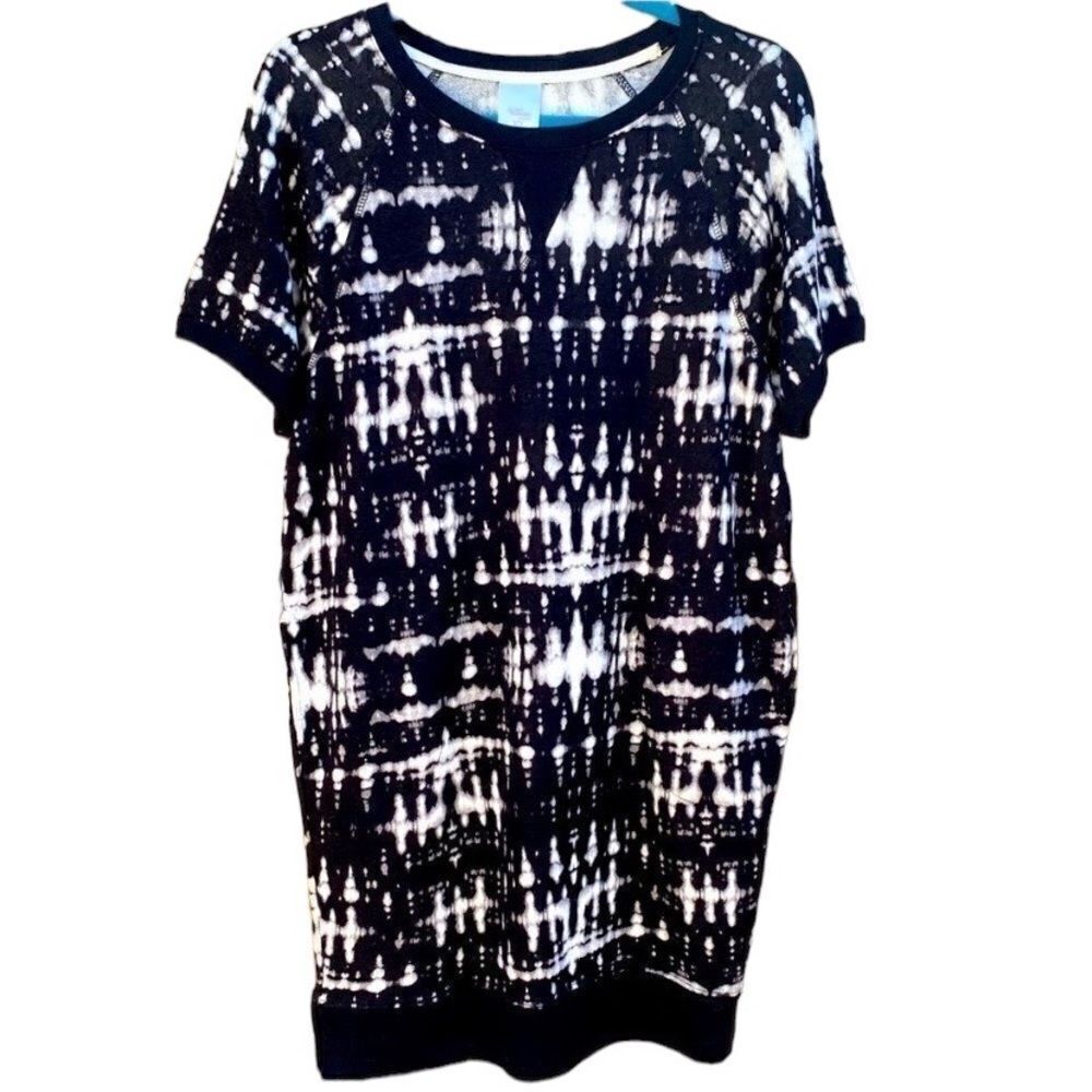 Secret Treasures Pocketed Tie Dye Sweatshirt Dress Black and White Small